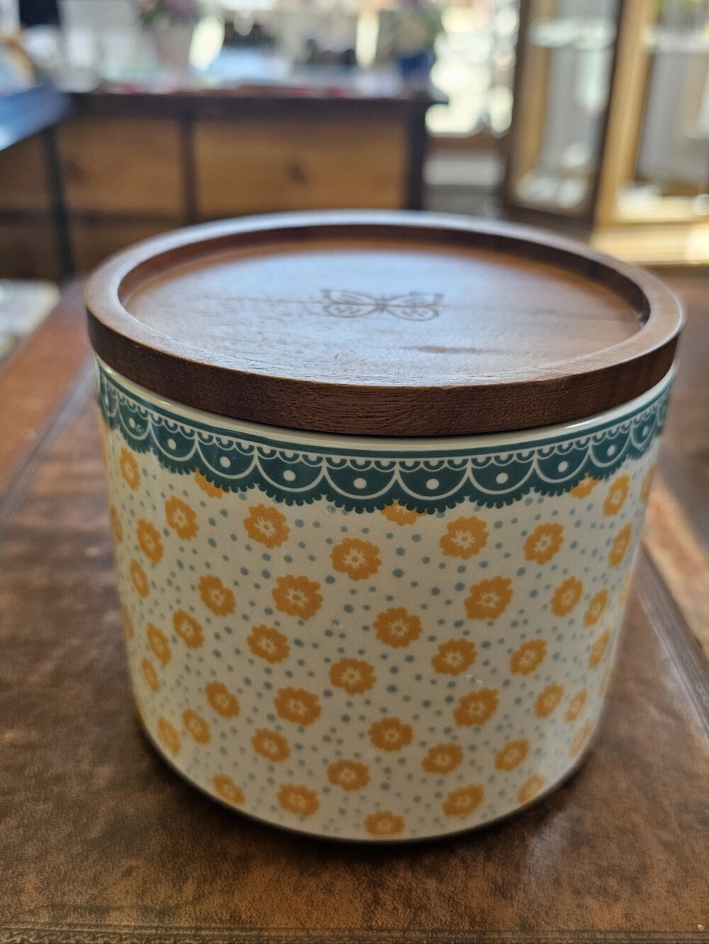 The Pioneer Woman Salt Cellar